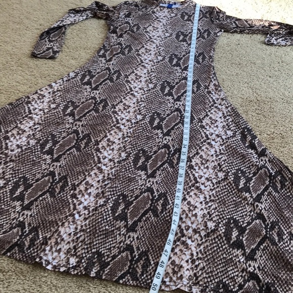 Resume size S snake print Long Sleeve midi dress - Picture 7 of 8